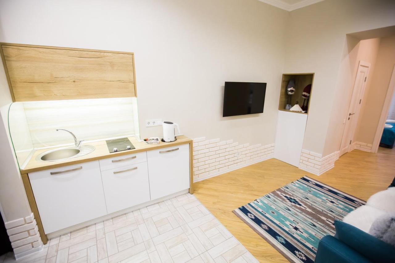 Apartment On Mosyazhna Street 4 利沃夫 外观 照片